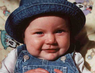denimgirl2.jpg (25836 bytes)
